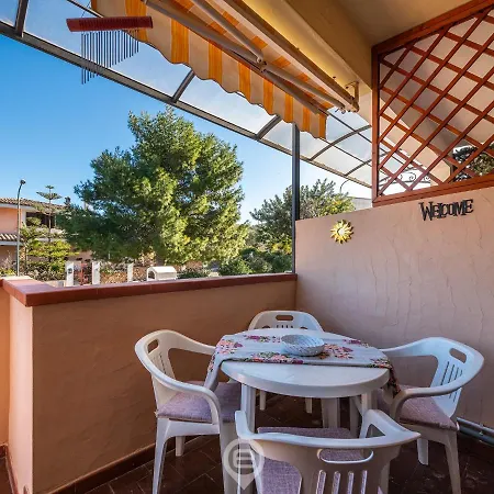 Nyaraló House Augusta - La Vie Est Belle Villasimius